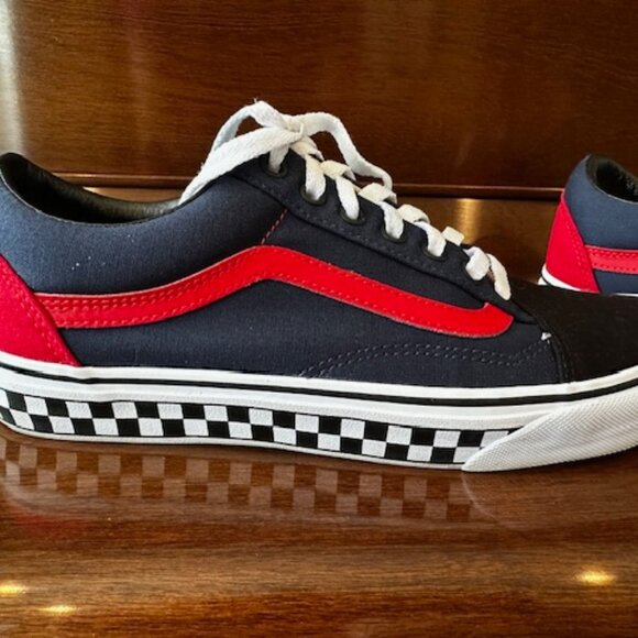 VANS CUSTOMIZED UNISEX SHOES - BRAND NEW NEVER WORN main image 4